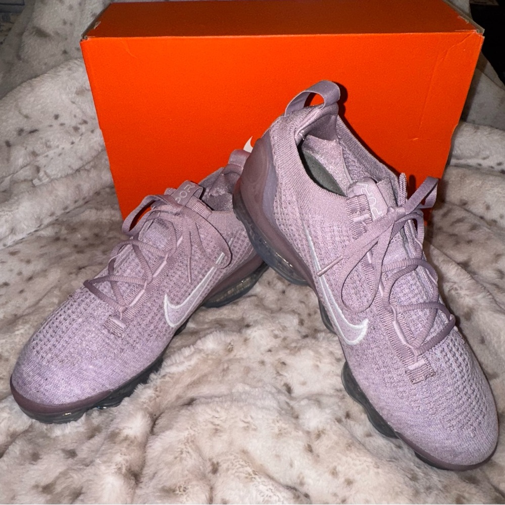 Nike Air VaporMax 2021 Plum Fog Women’s Athletic Shoes